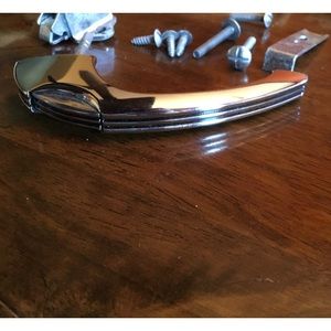 Vintage Amerock pulls. Set of 6 NOS.